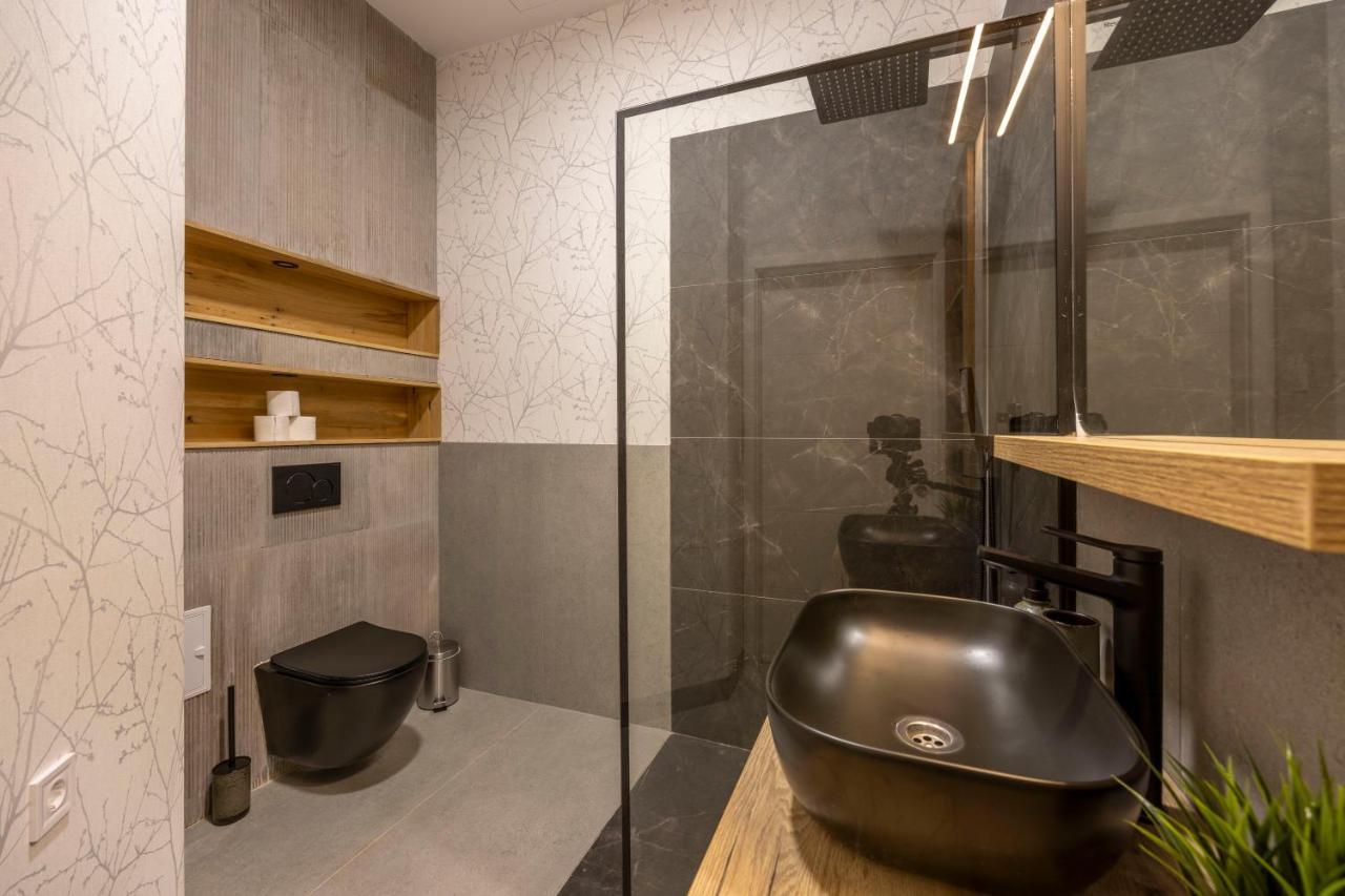 Luxurious & Spacious Central Residence With Balcony Budapest Esterno foto