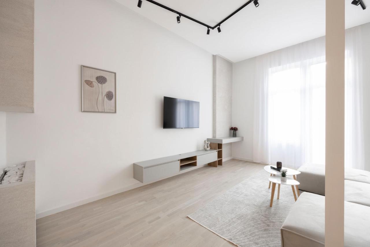 Luxurious & Spacious Central Residence With Balcony Budapest Esterno foto