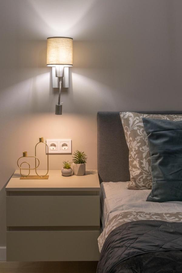 Luxurious & Spacious Central Residence With Balcony Budapest Esterno foto
