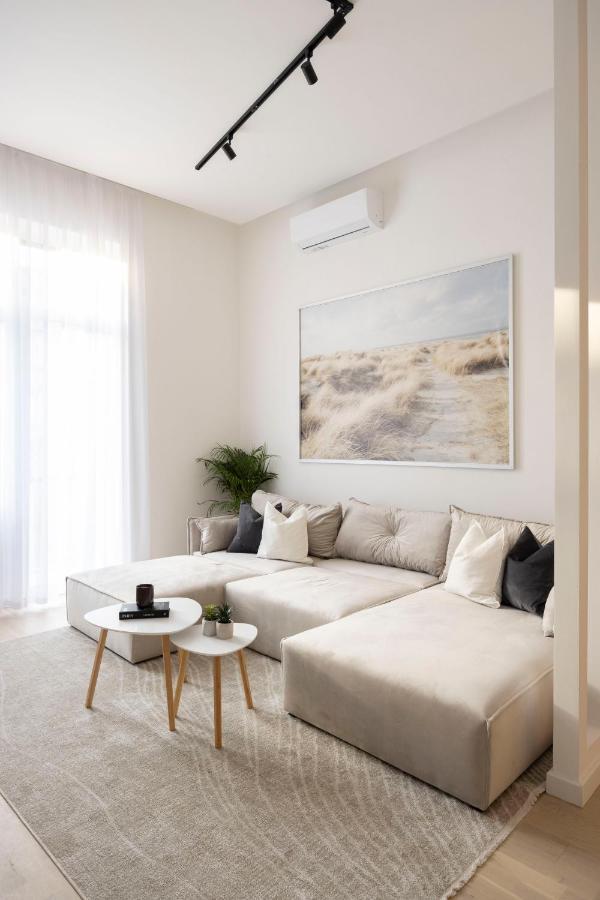 Luxurious & Spacious Central Residence With Balcony Budapest Esterno foto